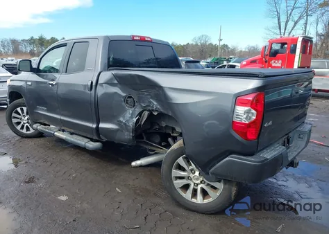 2017 Toyota Tundra Limited 5.7L V8 z USA, uszkodzony, nr VIN 5TFBY5F13HX612162